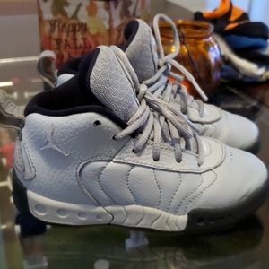 Toddler size 9 Jordans